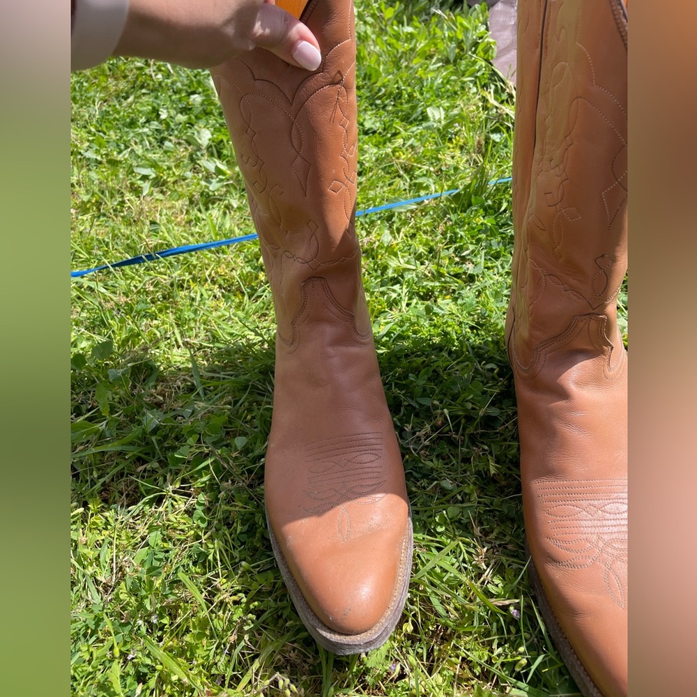 Men’s leather Justin cowboy boots